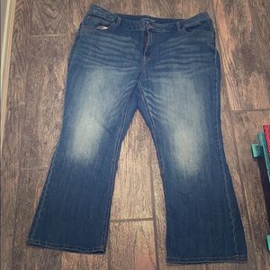 Maurices like new blue jeans. Plus size.
